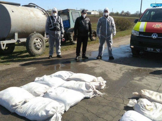 На Николаевщине власти изолировали село, где обнаружили первых в области зараженных коронавирусом (фото)