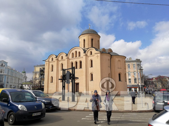 На Пасху будет тепло, но ветрено: синоптики рассказали о погоде до конца весны