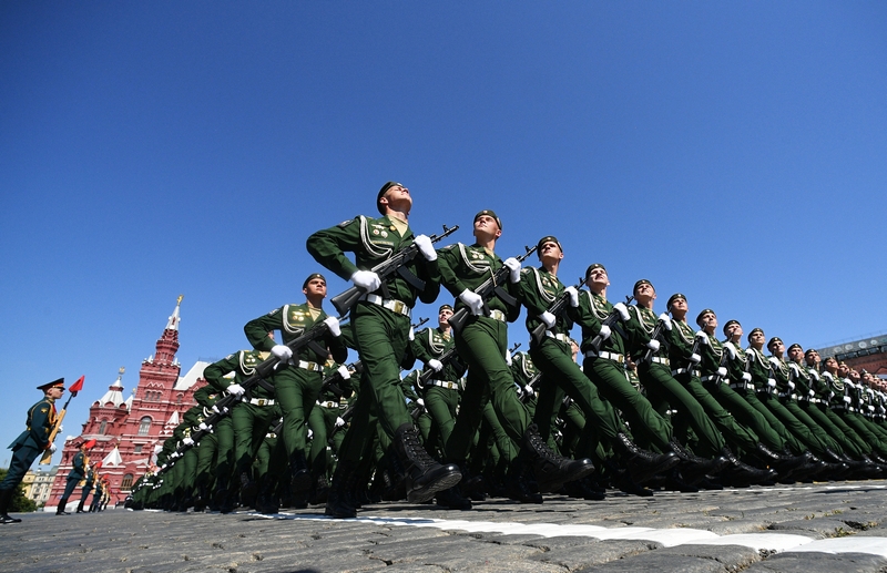 Шоу для одного человека: как на Западе оценили военный парад Путина в разгар пандемии Шоу для одного человека: как на Западе оценили военный парад Путина в разгар пандемии