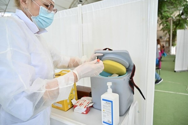 К санитарии много вопросов: в Одессе открыли центр вакцинации от Covid-19