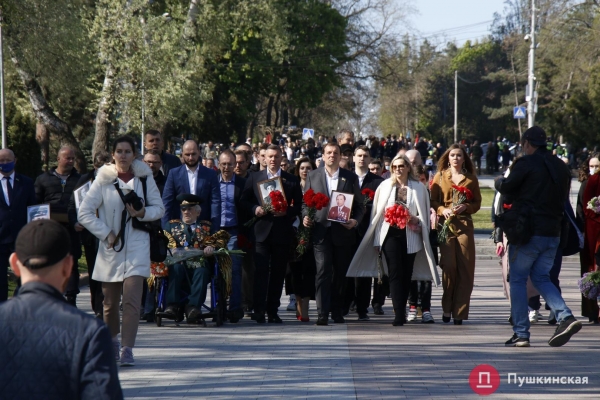 Одесса отмечает День победы: что происходит на Аллее Славы. Фото