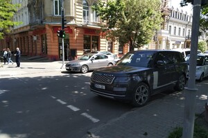 Я паркуюсь как: свежая фотоподборка наглых водителей в Одессе