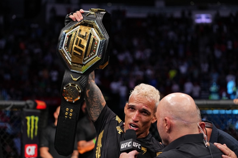 Олівейра — Чендлер: відео нокауту в чемпіонському бою UFC 262 за колишній пояс Хабіба