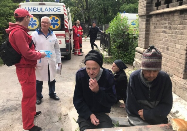 Пациенты психбольницы на одесском кладбище: в полиции завели уголовное дело