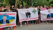 
Ветераны АТО и национал-патриоты заблокировали дорогу возле дома Зеленского и требуют отставки Данилова
