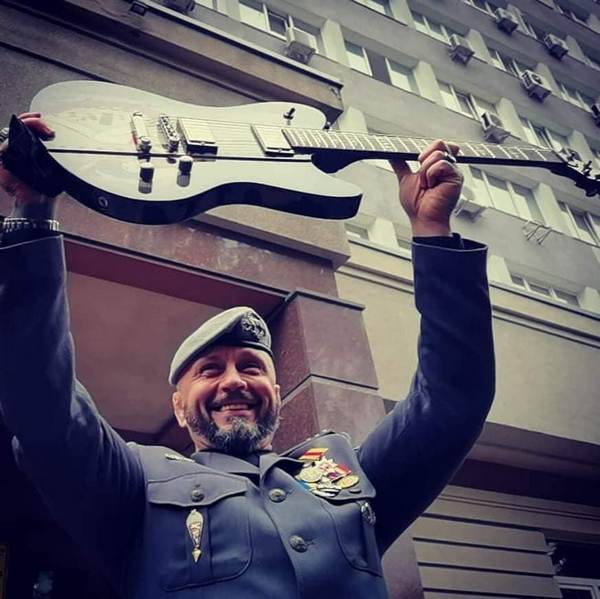 Андрій Антоненко: «Хай тепер ті, хто вигадав нашу історію, думають, як будуть з неї виходити»