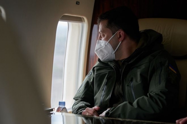
ИноСМИ: Медведчук стал бы эффективным коммуникатором в треугольнике Украина – Вашингтон – Москва, но Зеленский упустил эту возможность, – эксперты 
