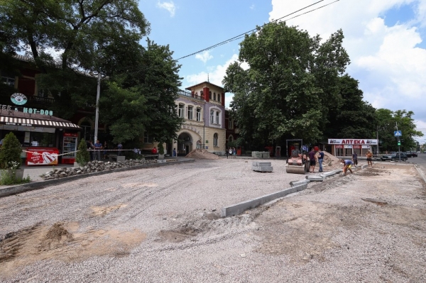 Больница на Слободке стала больше на два этажа — ремонтники откопали там подвал 