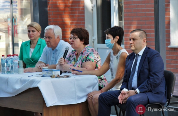 Замглавы МОЗ в Одессе: лучший способ борьбы с новой волной ковида — вакцинироваться