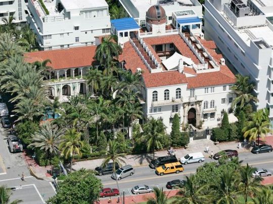 У річницю вбивства Джанні Версаче в його особняку знайшли два трупи