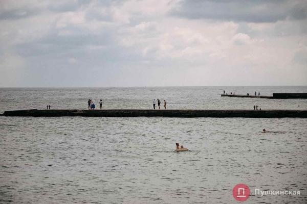 В Одессе на одном пляже морская вода не соответствует нормам