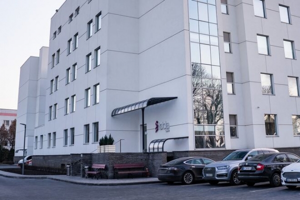 
АМКУ повторно оштрафовал клинику "Исида" за вранье в рекламе. Пожаловалась пациентка
