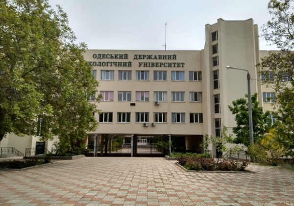 Законно ли: в общежития одесского вуза требуют вакцинацию или негативный тест
