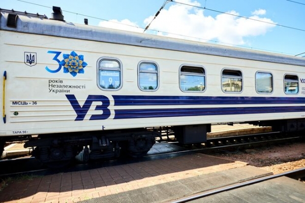
Пассажиропоток Укрзализныци вырос в 2,5 раза: летом перевезла свыше 9 млн граждан
