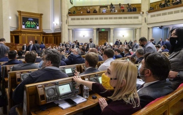 Итоги 23.09: Закон об олигархах и четвертая волнаСюжет