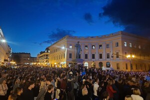 С салютом и толпами: как прошел концерт ко Дню города в Одессе
