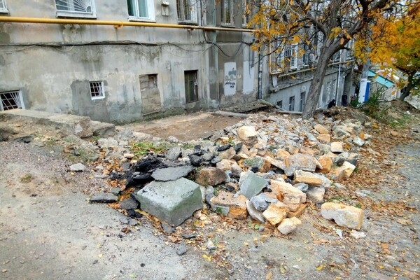 На Молдаванке отремонтируют старинную лестницу: ее признали аварийной