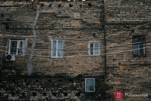 Нетуристическая Одесса, часть 1: смесь времен на окраине Молдаванки. Фоторепортаж