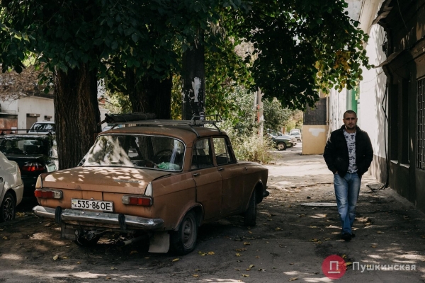 Нетуристическая Одесса, часть 1: смесь времен на окраине Молдаванки. Фоторепортаж