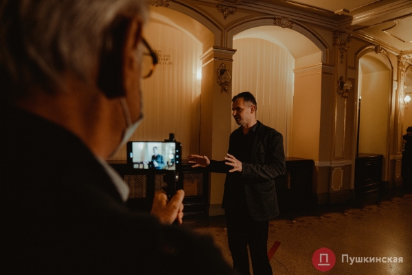 Айсберг искусства: большой фоторепортаж о блеске и подземных «тайнах» одесского Оперного театра