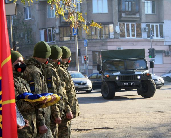Без батька залишився 10-річний син: у Запоріжжі попрощалися з українським воїном, який загинув на Донбасі