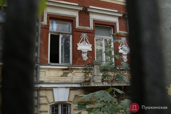 Мэрия Одессы отремонтирует великолепный и заброшенный памятник архитектуры: кто в него переедет