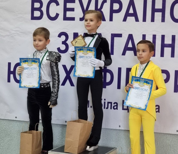 Фигурное катание. Юные одесские спортсмены завоевали 17 медалей на всеукраинских соревнованиях