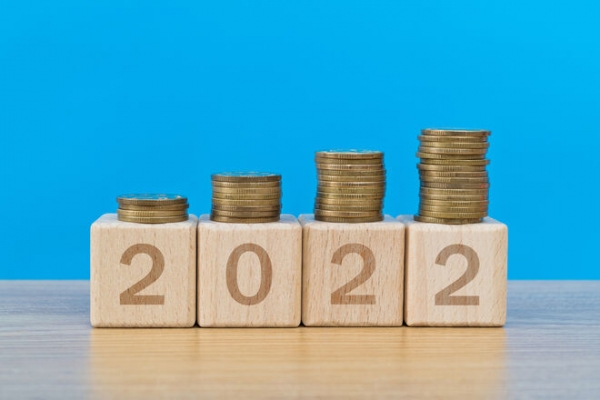
Рост зарплат в 2022 году. Кому поднимут оклады
