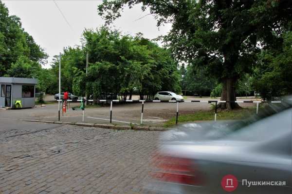 Возле Ланжероновской арки отремонтируют тротуар и дорогу: что будут делать за 10 миллионов
