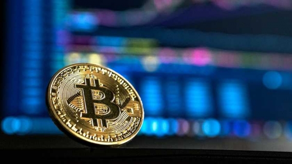 Новый штамм коронавируса обрушил биткойн