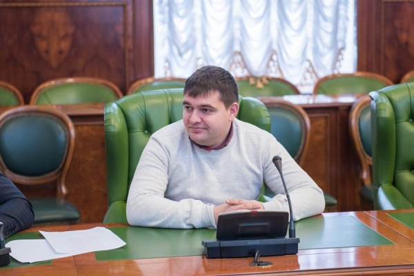 Изгнанный из одесской земельной комиссии депутат-оппозиционер хочет судиться 