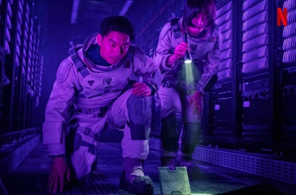 Netflix готовится покорять южнокорейский сериал о жизни на лунной базе