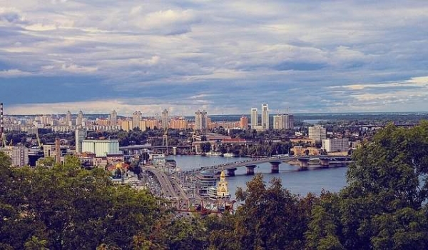 Новый год на карантине: успеет ли Украина выйти из «красной» зоны