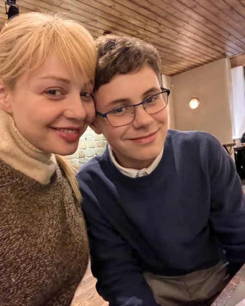 Тина Кароль рассказала, вернется ли ее сын в Украину