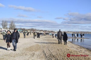 Аншлаг на побережье и в центре города: как одесситы провели 2 января