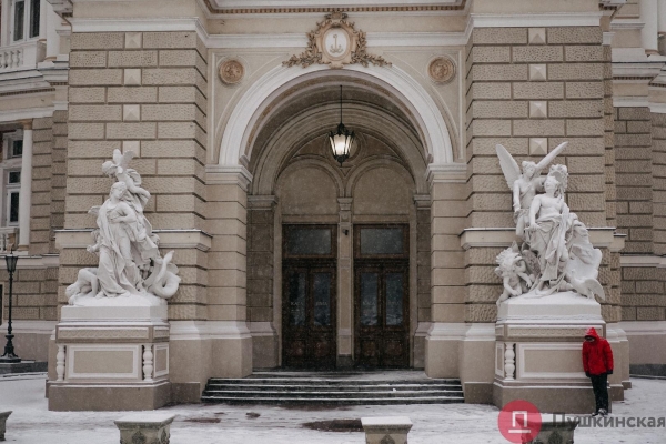 Как Одесса и одесситы встретили первый настоящий снегопад 2022 года. Большой фоторепортаж