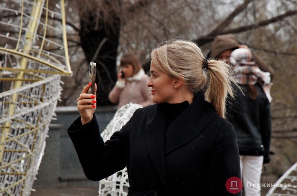 Позитив, несмотря на погоду: как центр Одессы встретил первое утро нового года. Фоторепортаж
