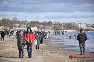 Аншлаг на побережье и в центре города: как одесситы провели 2 января