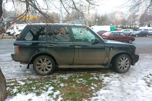 Новый год у автохамов в Одессе: свежая фотоподборка плохой парковки 
