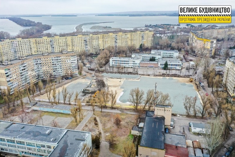 Для школи № 35 у Дніпрі «Велике будівництво» створить євростадіон