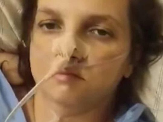У Польщі померла вагітна, яка через заборону абортів тиждень носила мертву дитину — уряд звинувачують у вбивстві
