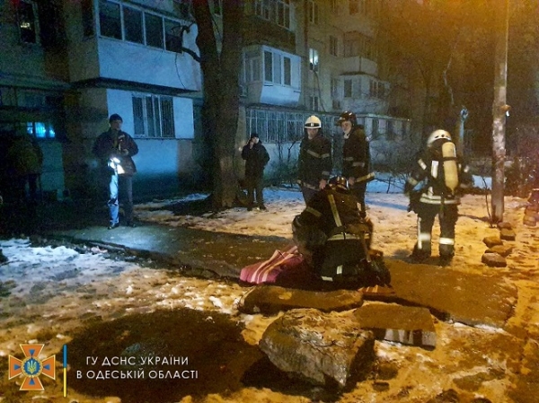 Пожар в доме на Черёмушках перекинулся на соседние балконы