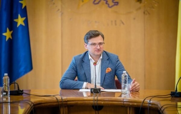 Украина требует полной финансовой изоляции России Украина требует полной финансовой изоляции России