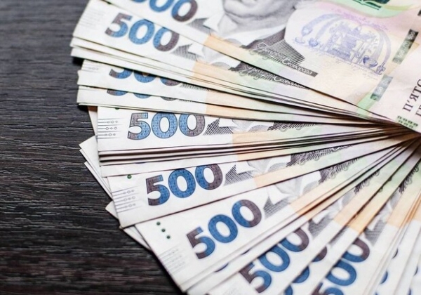 Украинцы смогут получить 500 гривен за бустерную вакцинацию с 14 марта