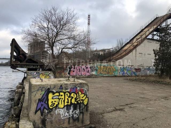 В Сети показали апокалиптические фото трамплина, на котором Абраменко начинал карьеру