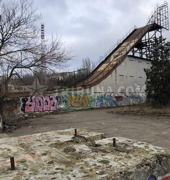 В Сети показали апокалиптические фото трамплина, на котором Абраменко начинал карьеру