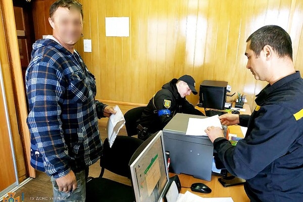 Смертельное ДТП и пожары в экосистемах: сводка одесских спасателей за сутки