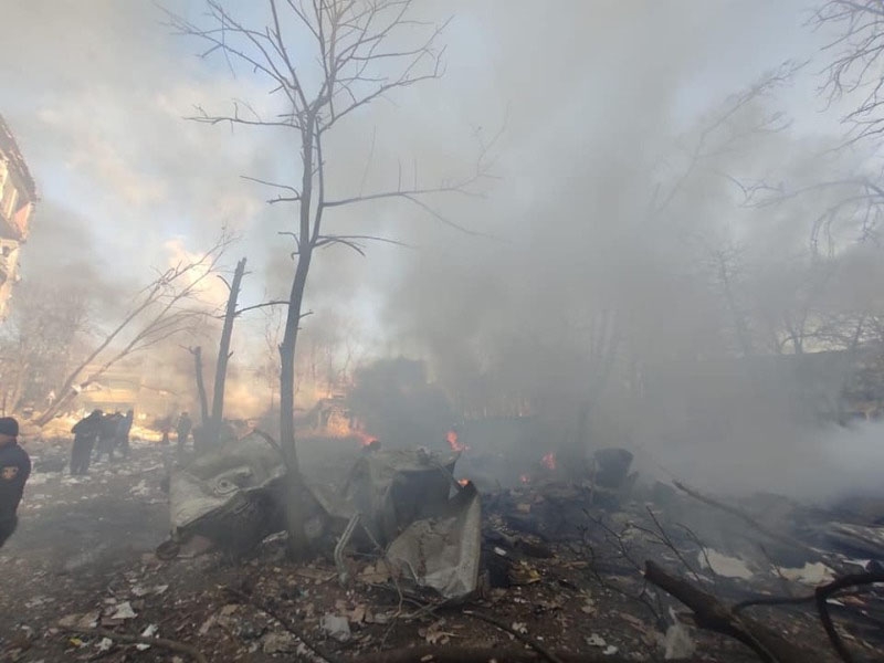 Новий удар варварів по Києву: нацисти обстріляли житловий квартал у Подільському районі столиці
