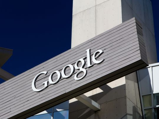 Українські сили контрпропаганди просять Google негайно блокувати результати пошуку, що містять мовну форму — «на Україні»