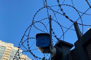 Российское консульство в Одессе теперь украшает патриотическое граффити 